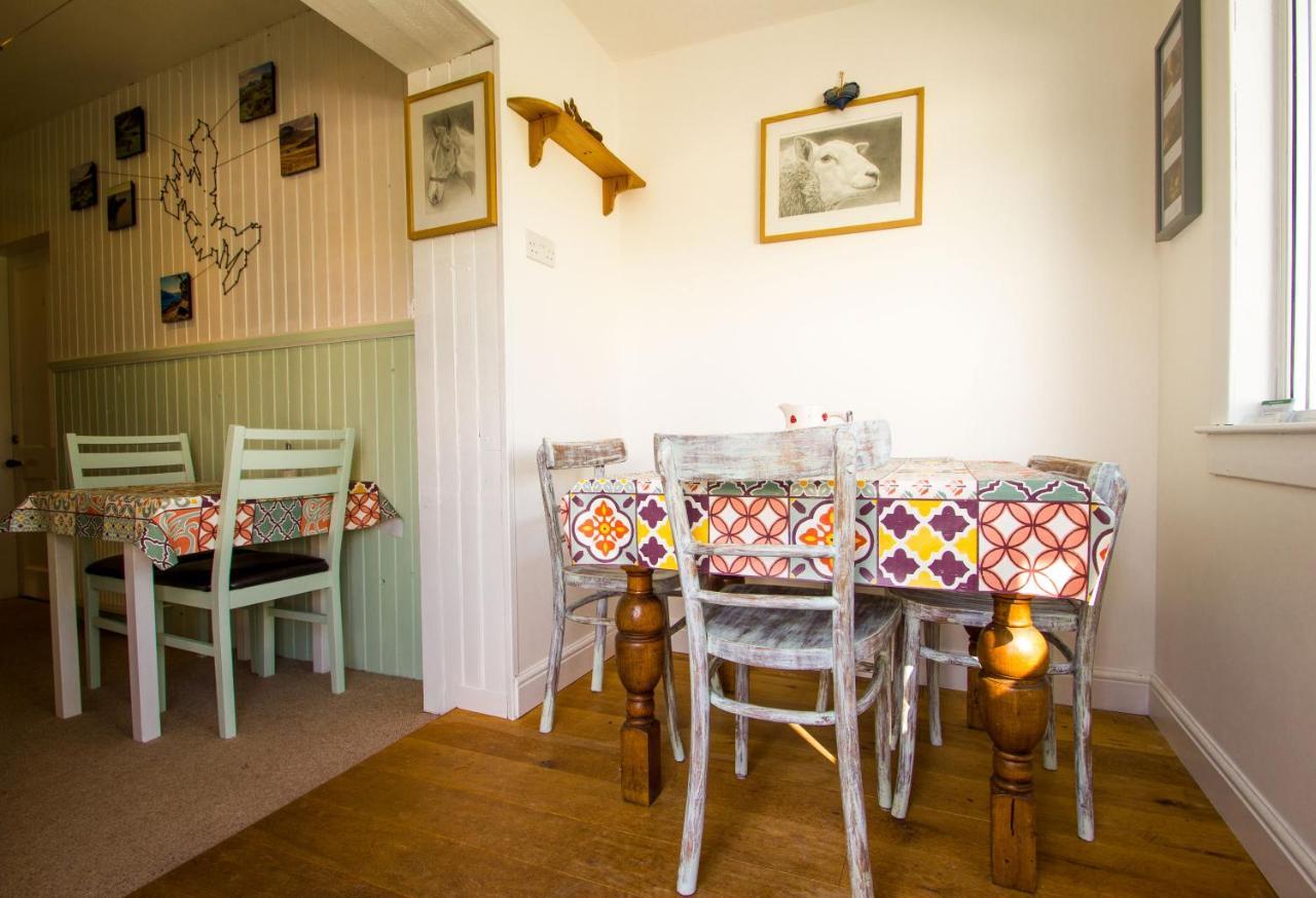 The Red Red Robin Cottage พอทรี ภายนอก รูปภาพ